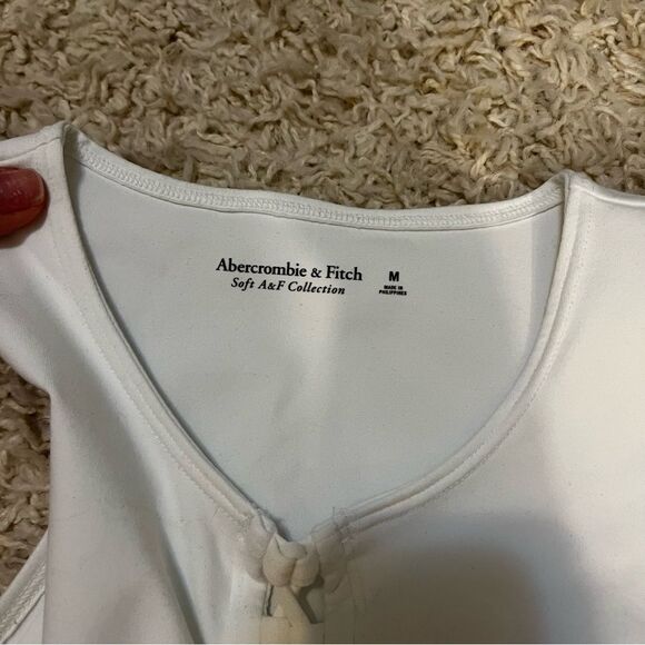 Abercrombie and fitch soft collection crossed Tank Size medium - Picture 3 of 3